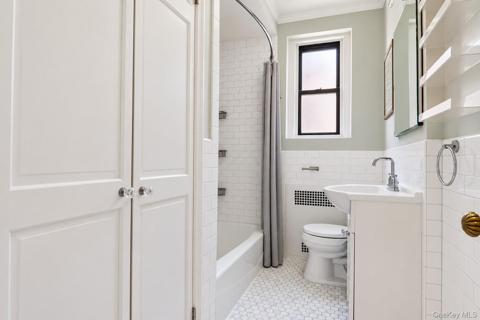 21 Barstow Road, Unit 2D photo 17