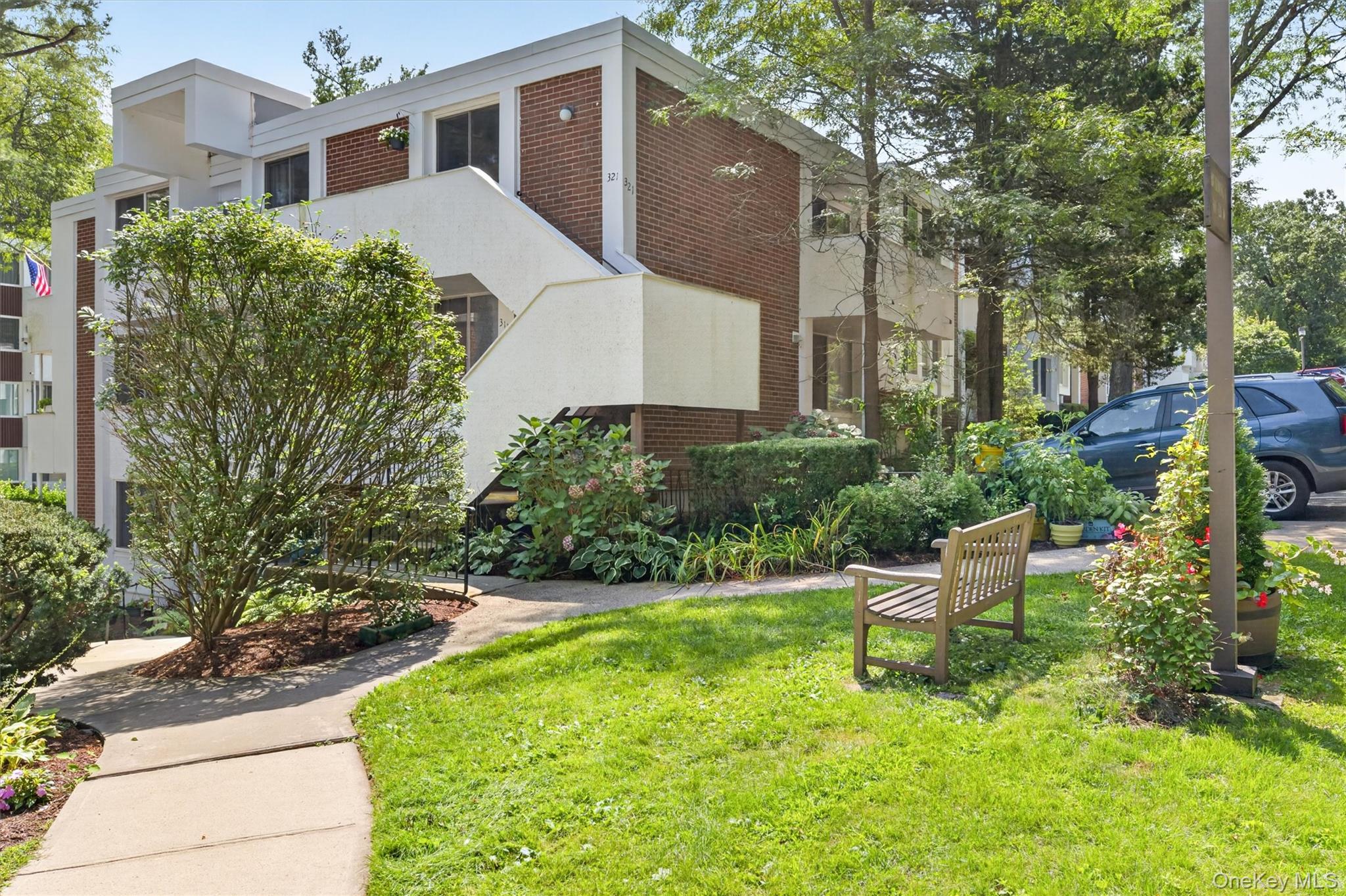 311 Tallwood Drive, Unit 311