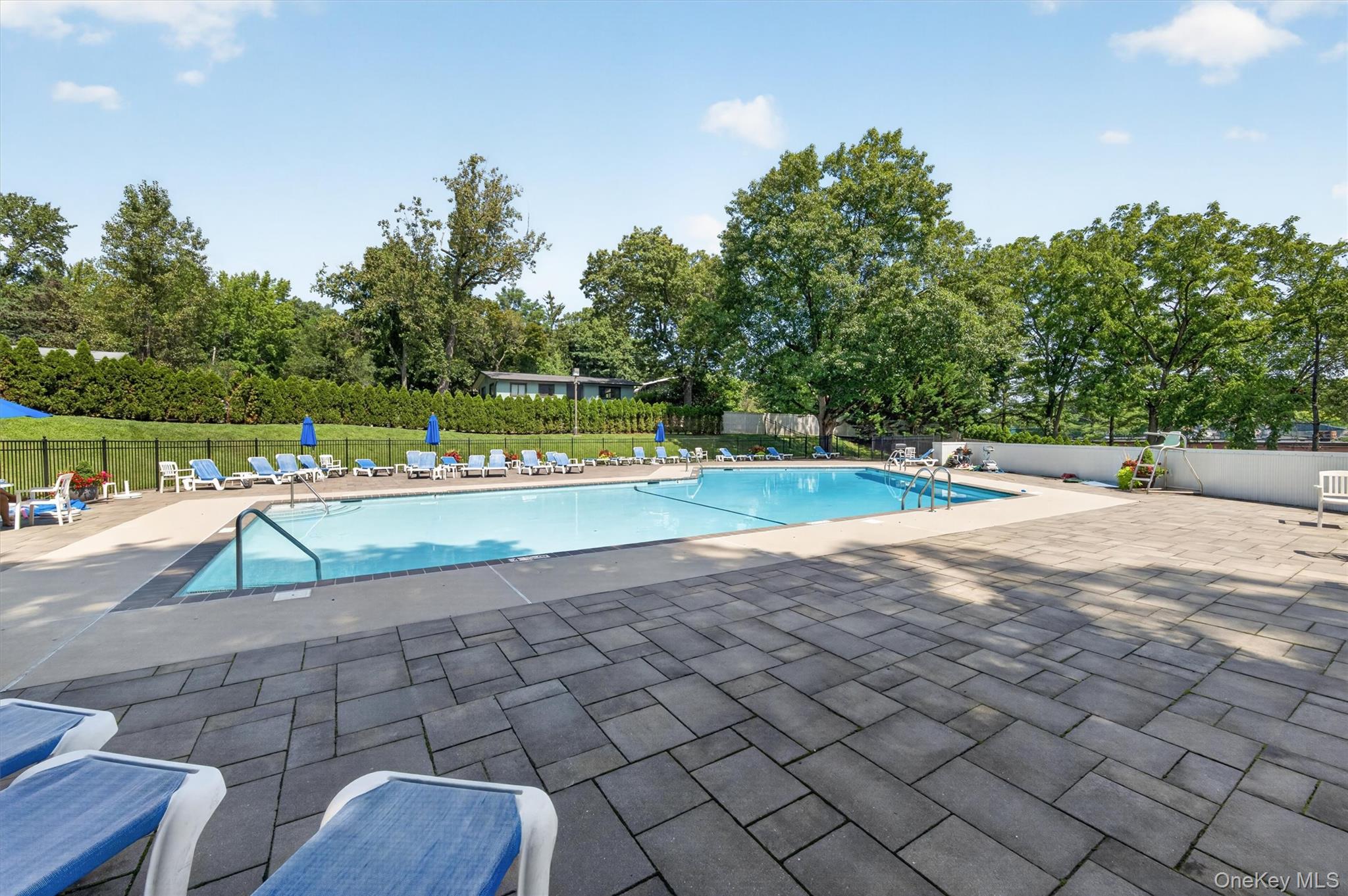 311 Tallwood Drive, Unit 311 photo 26