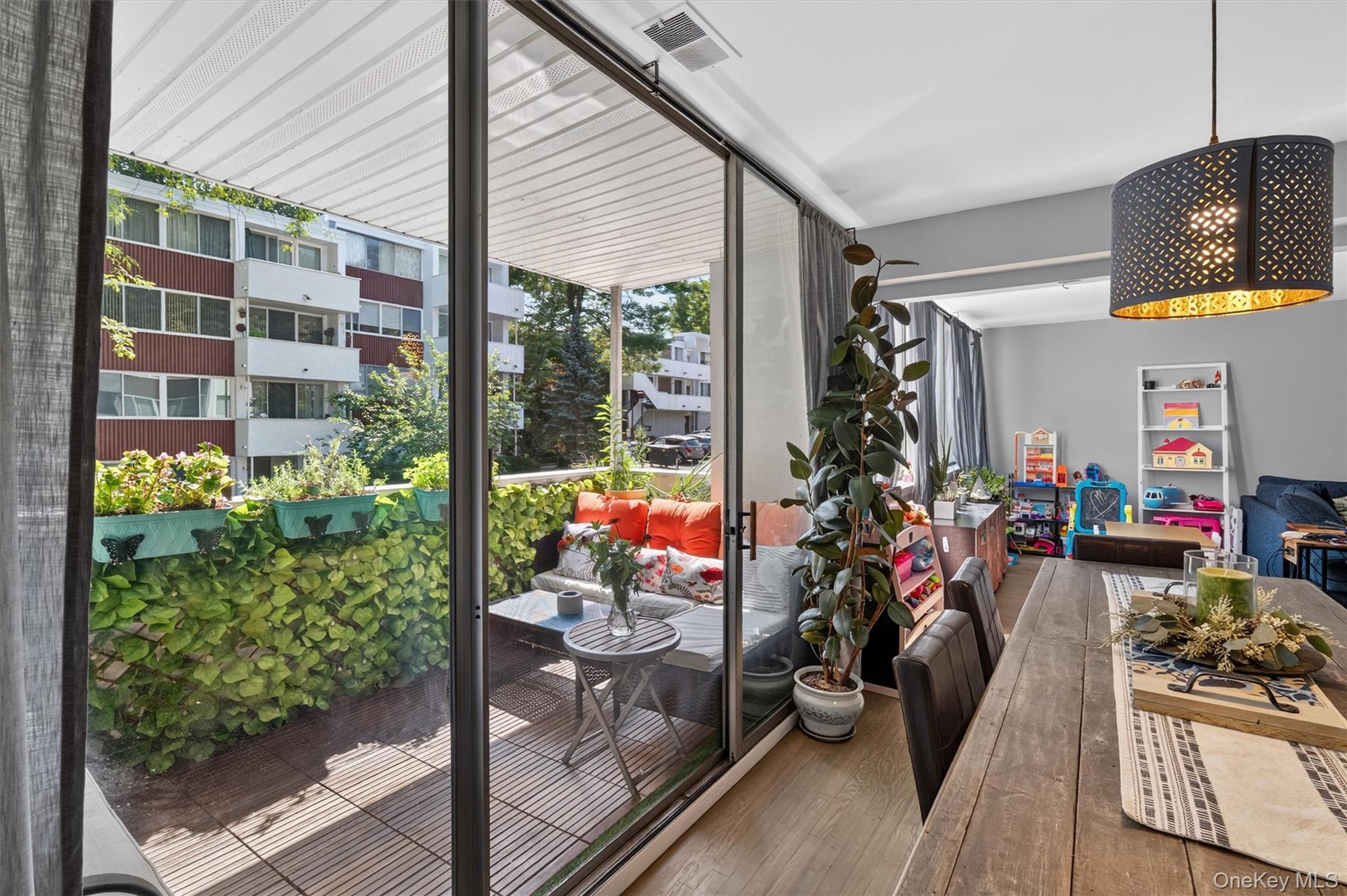 311 Tallwood Drive, Unit 311 photo 23
