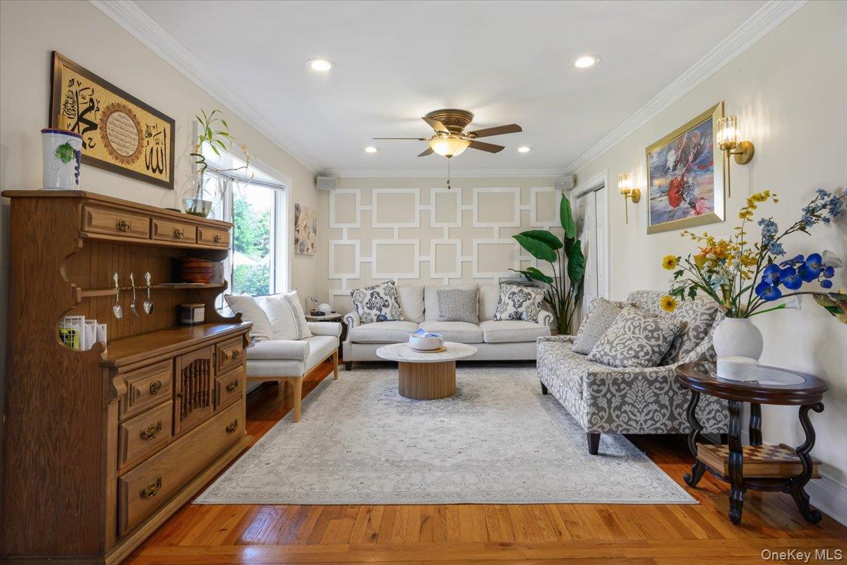 2014 Central Drive S – For Sale photo 4