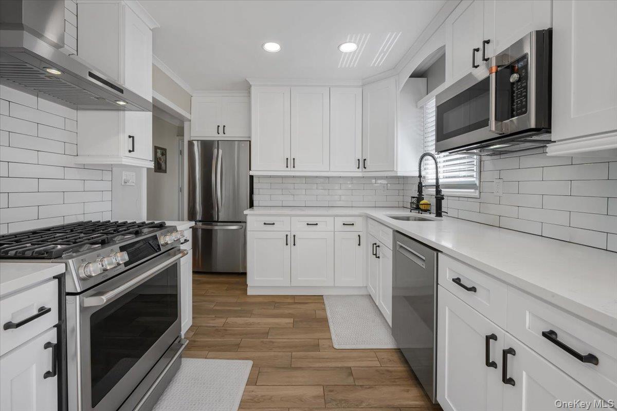 2014 Central Drive S – For Sale photo 9