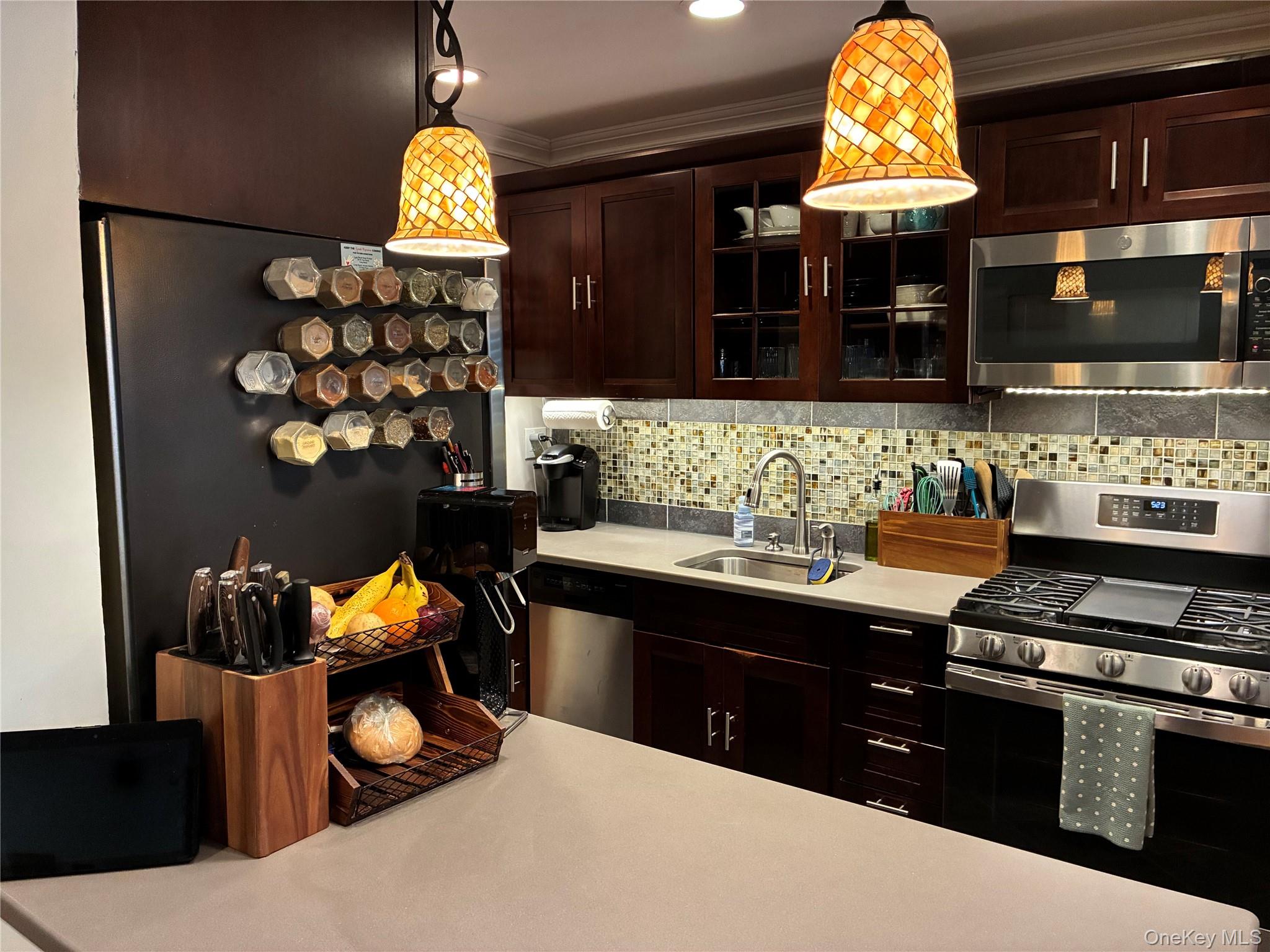 420 Shore Road, Unit 2D photo 4