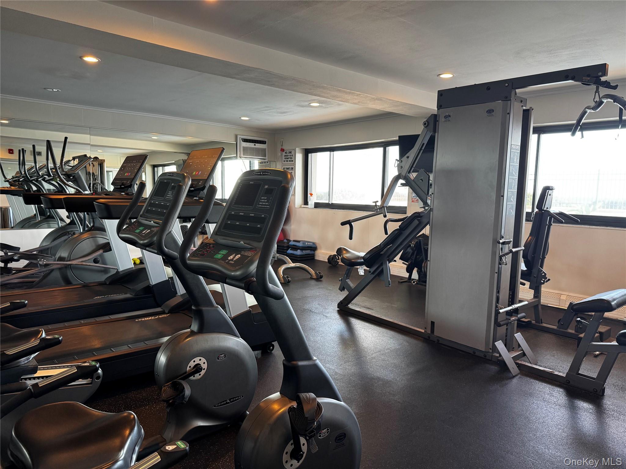 420 Shore Road, Unit 2D photo 15