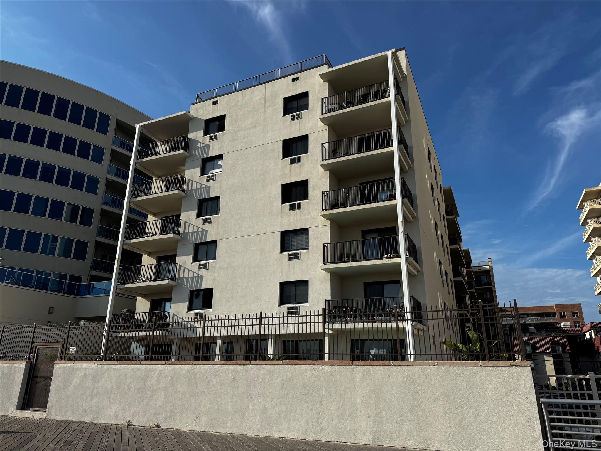 420 Shore Road, Unit 2D photo 16