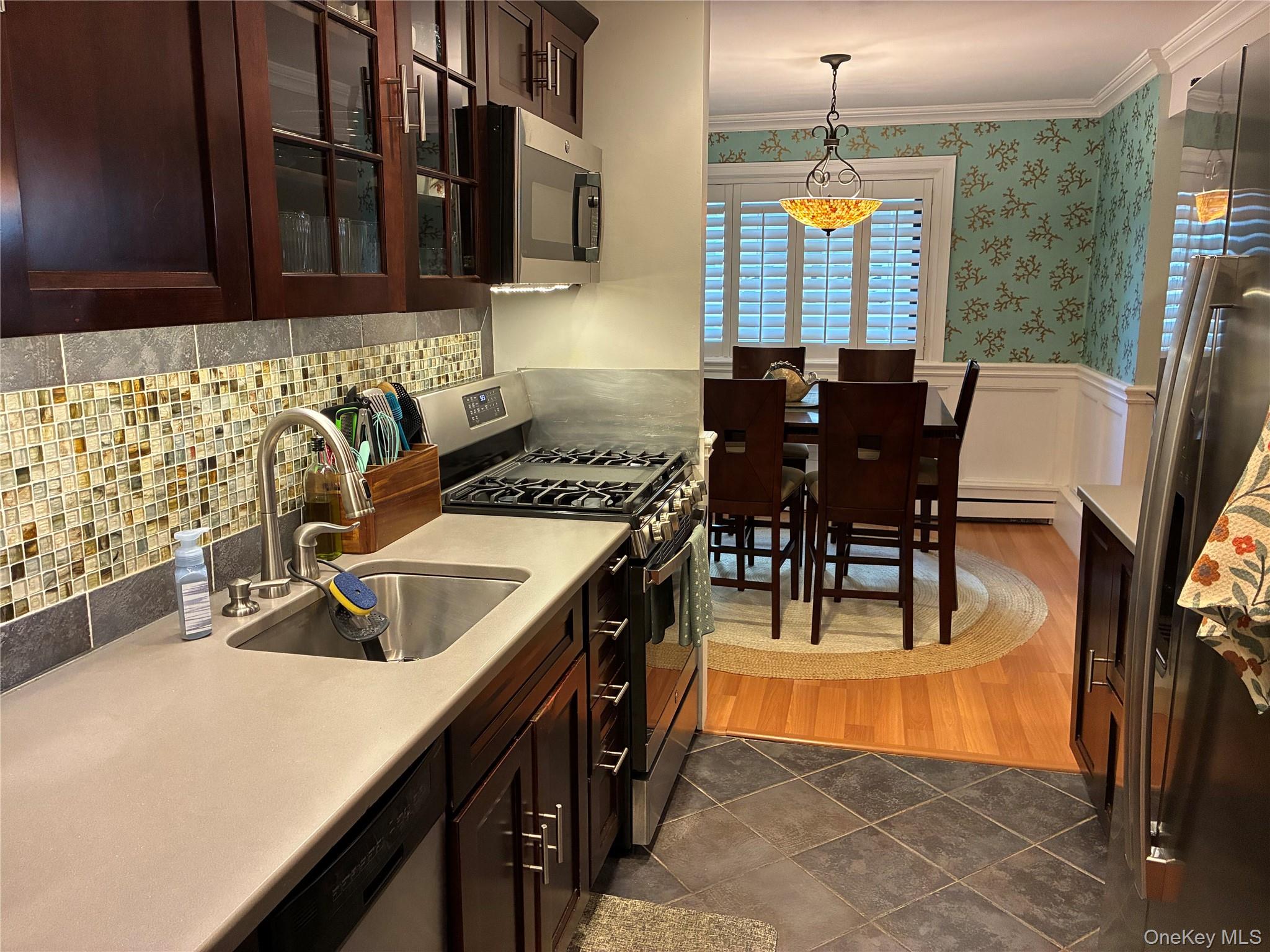 420 Shore Road, Unit 2D photo 3