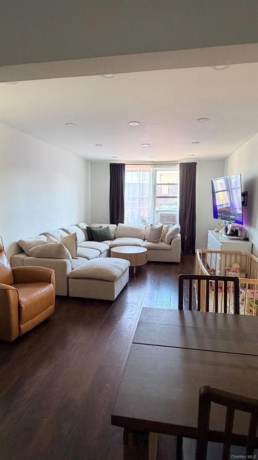 102-36 64 Avenue, Unit 6D photo 4