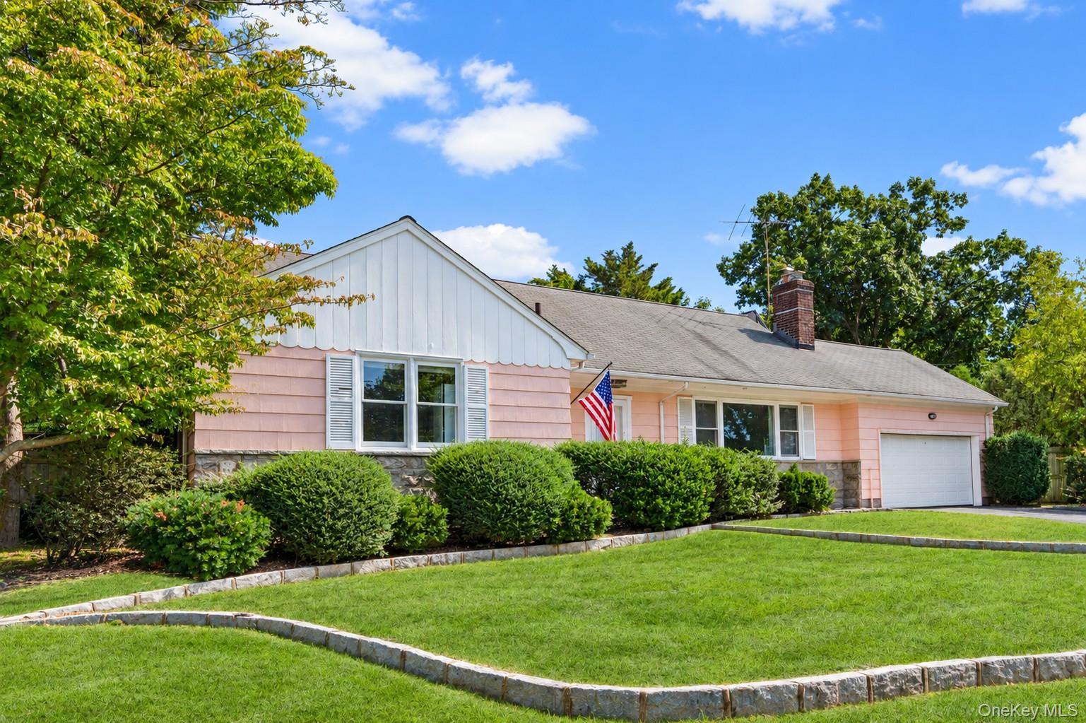 25 Manger Circle – For Sale photo 2