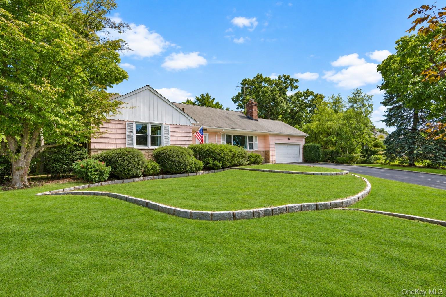 25 Manger Circle – For Sale