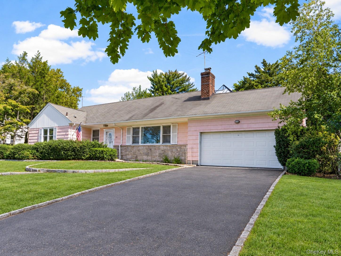 25 Manger Circle – For Sale photo 3