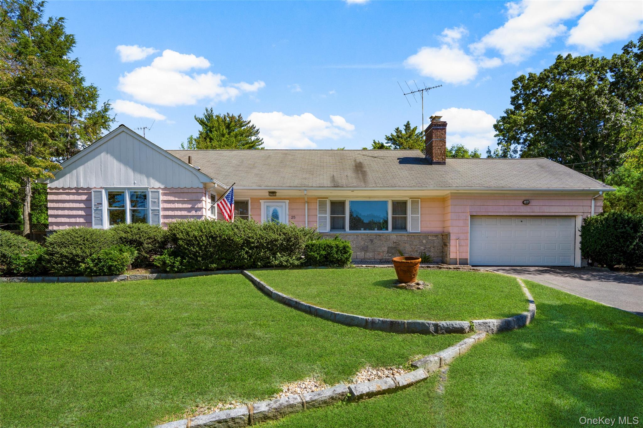 25 Manger Circle – For Sale photo 4