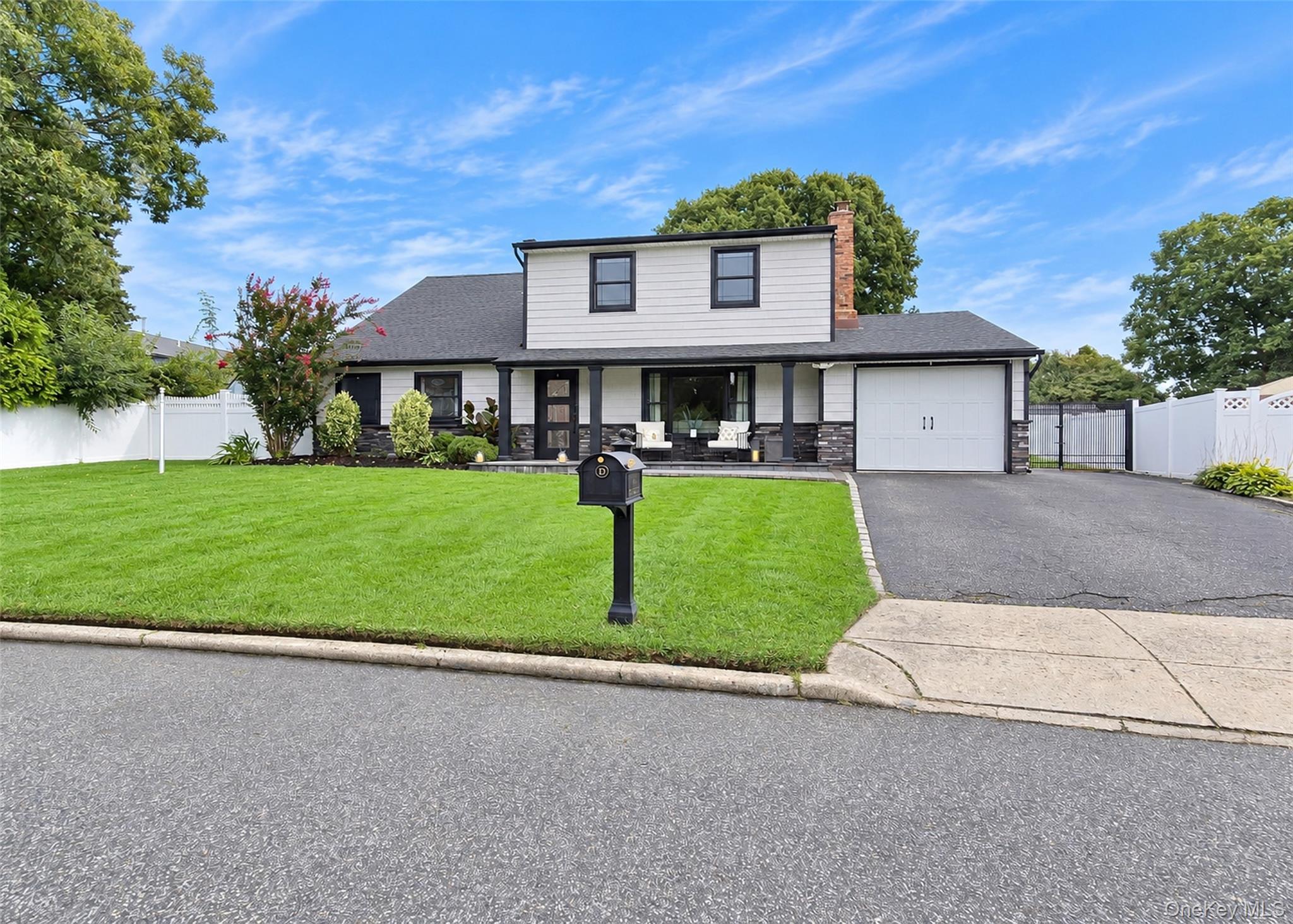 188 Glen Summer Road – For Sale