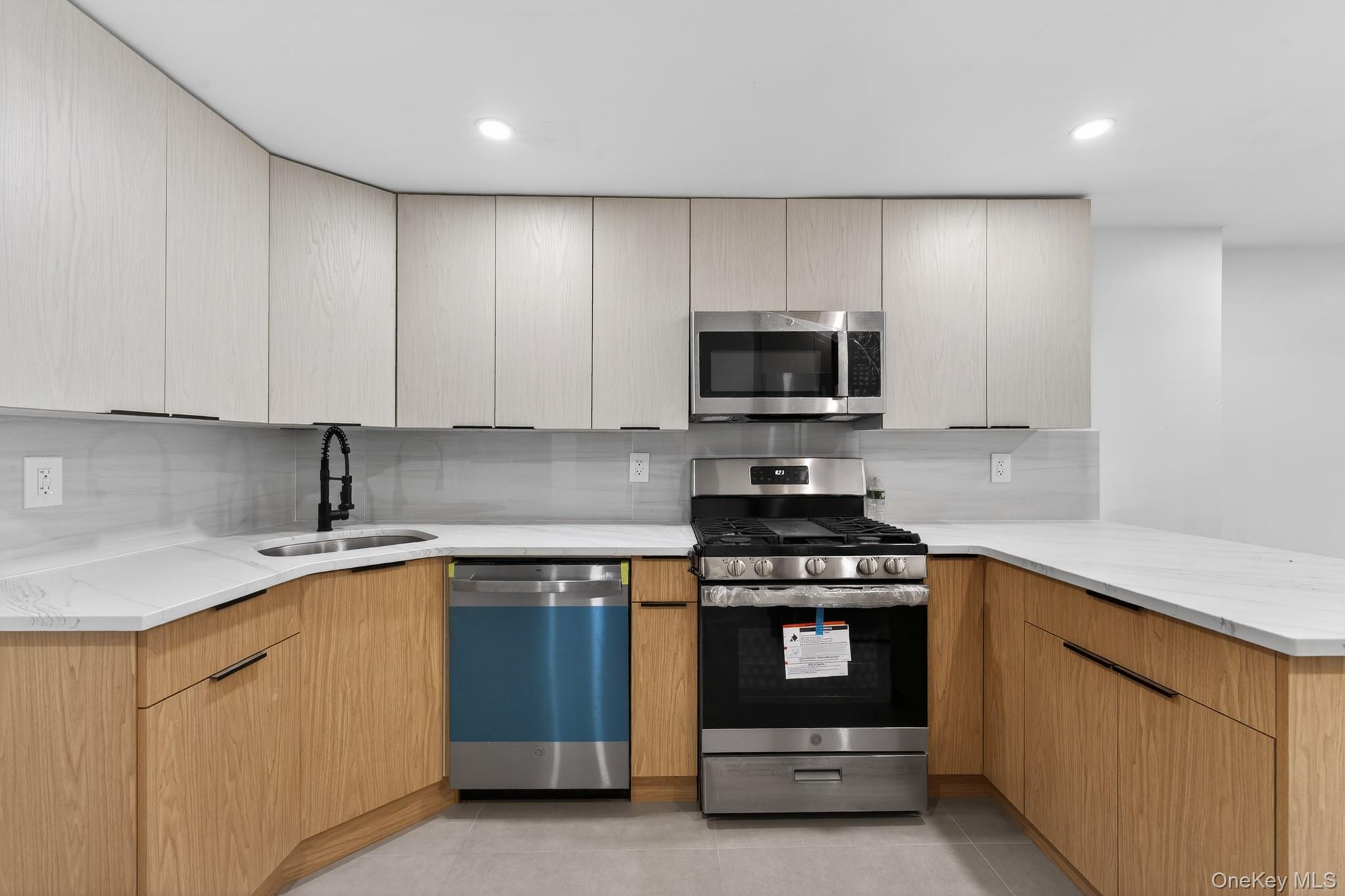 511 E 54th Street – For Sale photo 12