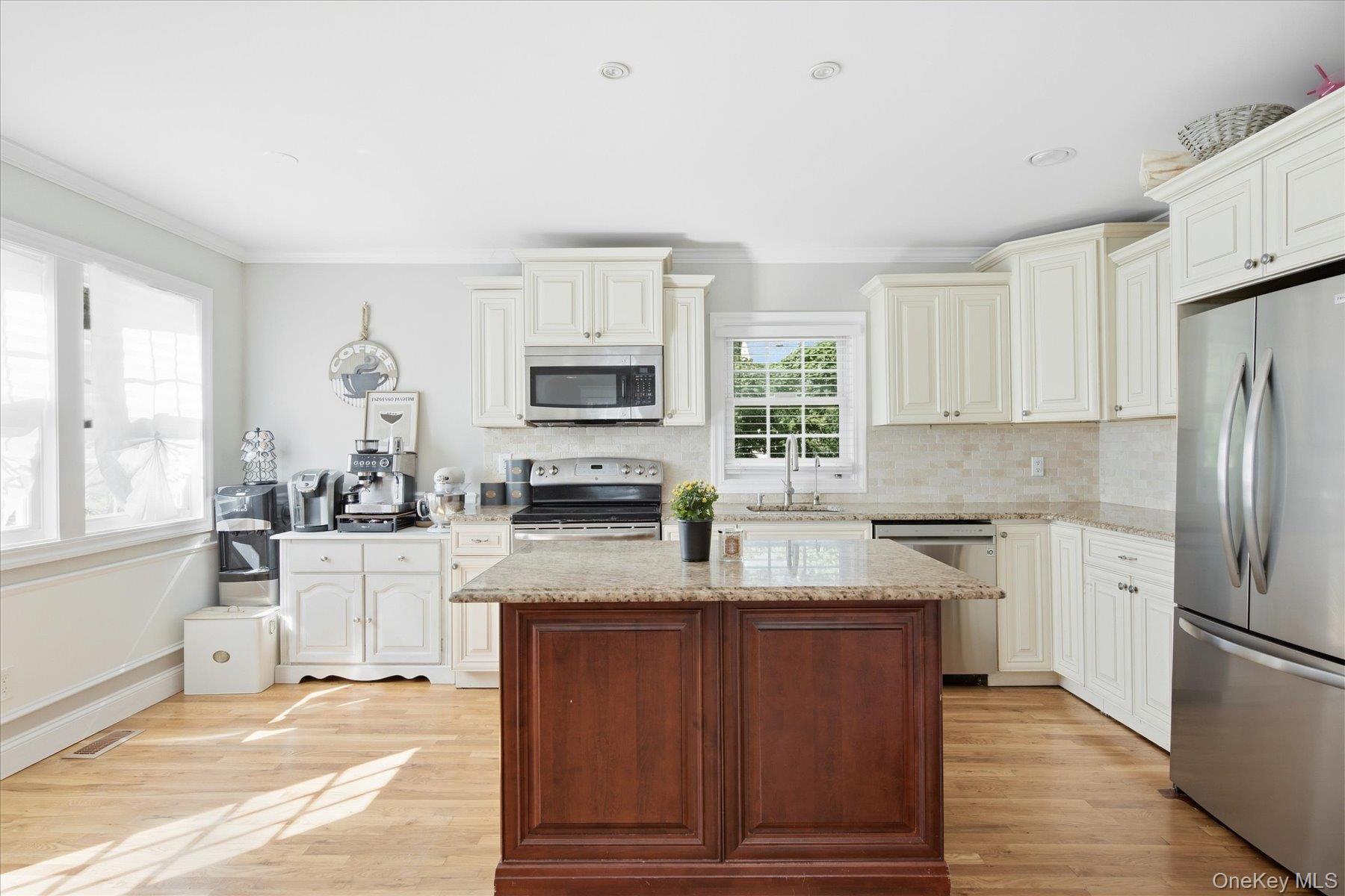 6 Hawk Road – For Sale photo 3