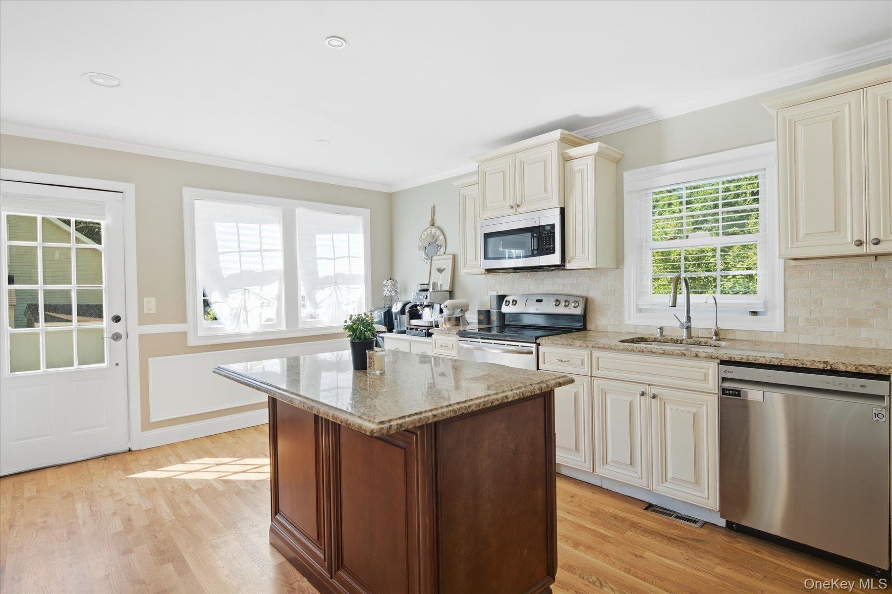 6 Hawk Road – For Sale photo 6