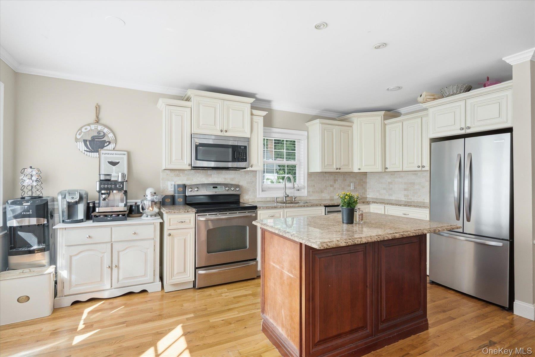 6 Hawk Road – For Sale photo 4