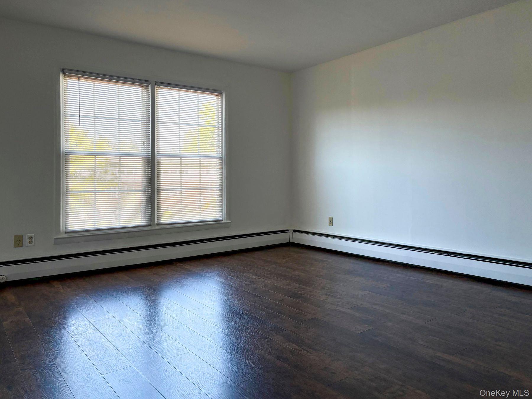 6 Huguenot Street, Unit 4 photo 6