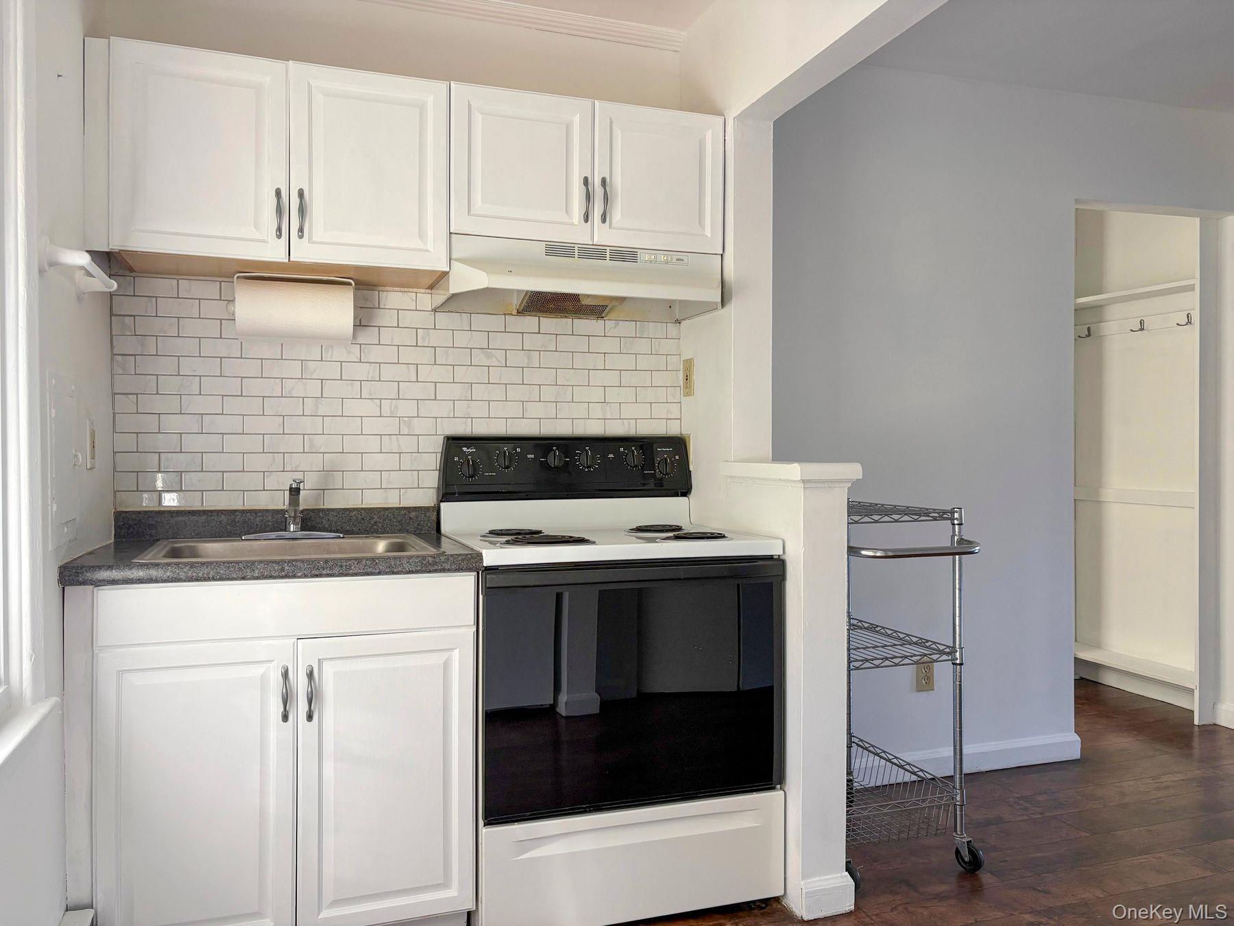 6 Huguenot Street, Unit 4 photo 8