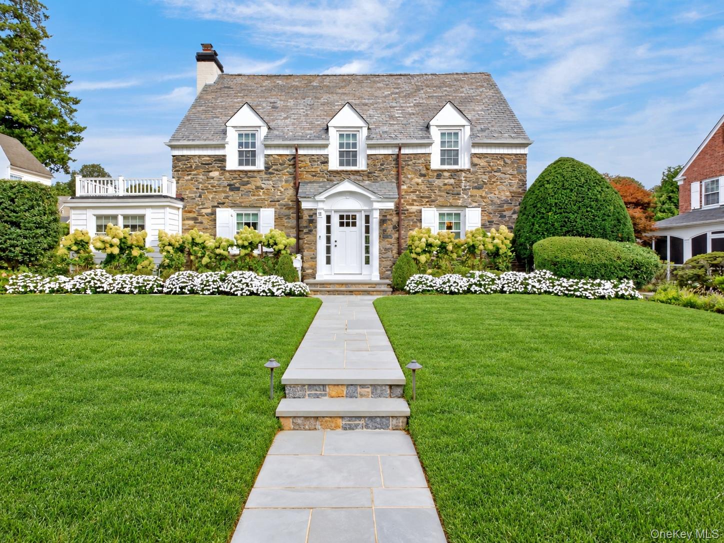 11 Cedar Place – For Sale