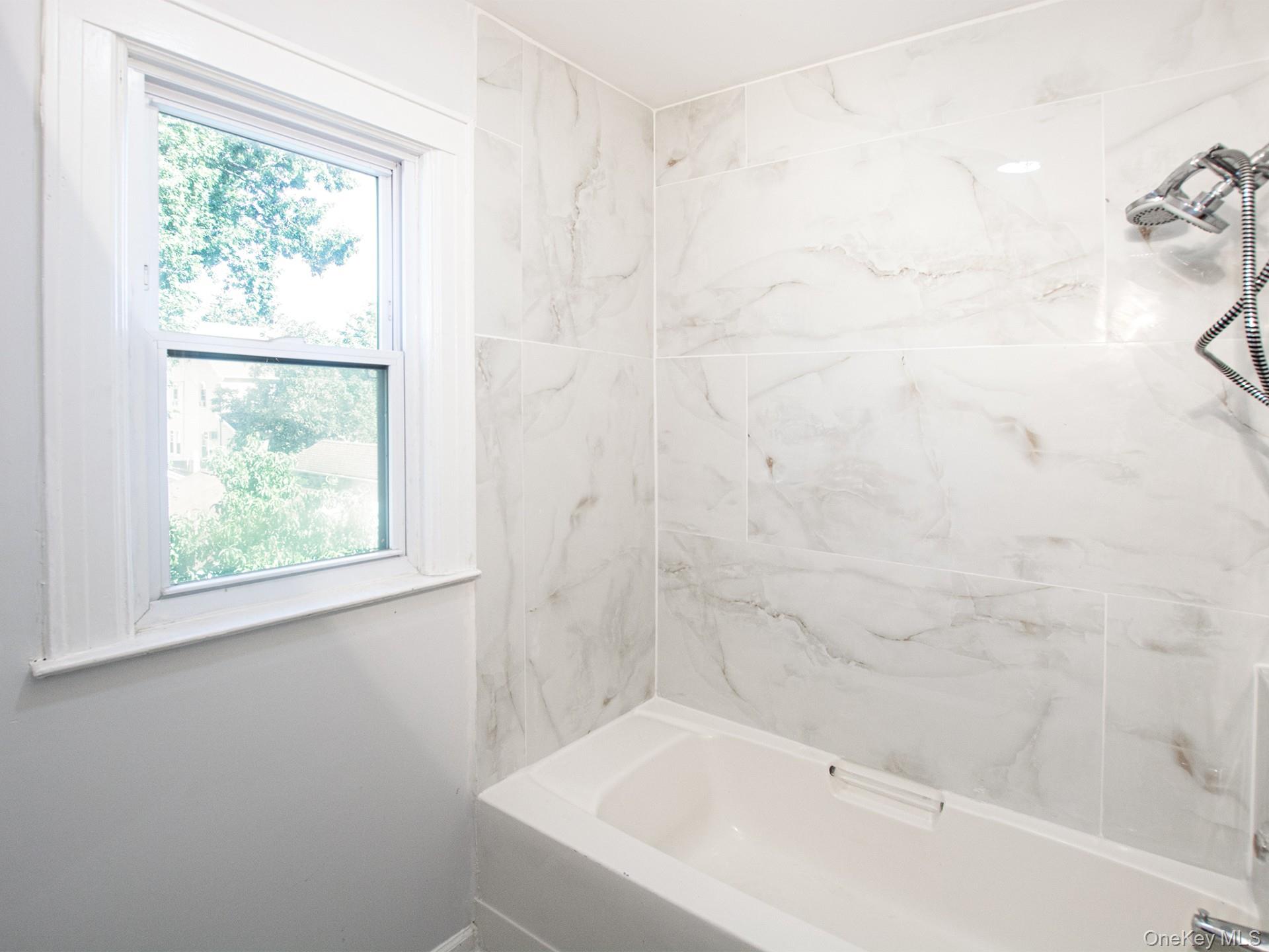 248-15 88th Drive – For Sale photo 4