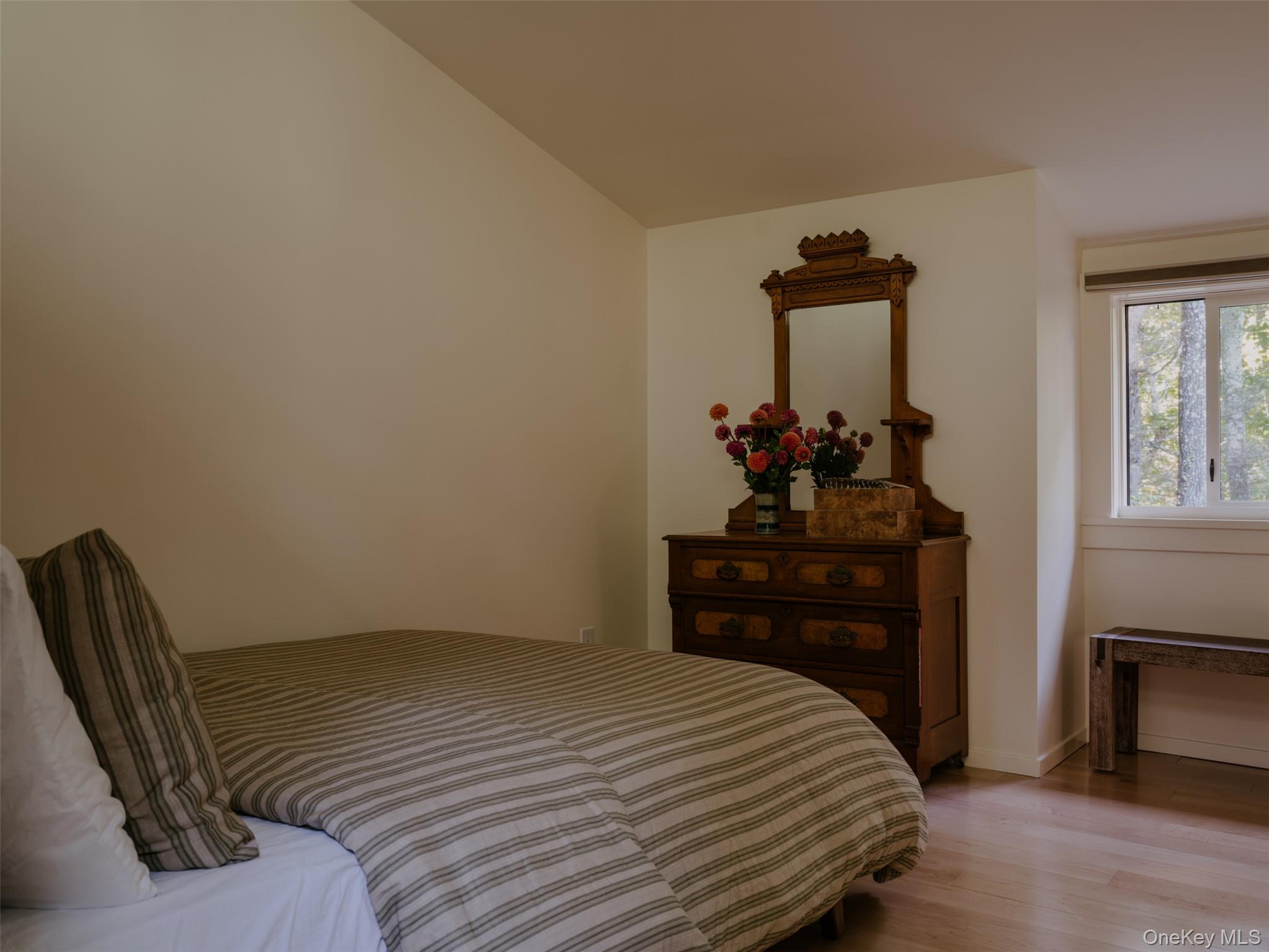 25 Willow Glen Road – For Sale photo 23
