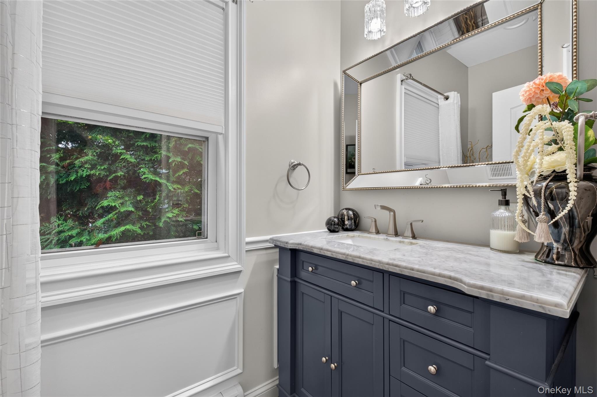 2021 Decatur Avenue – For Sale photo 16