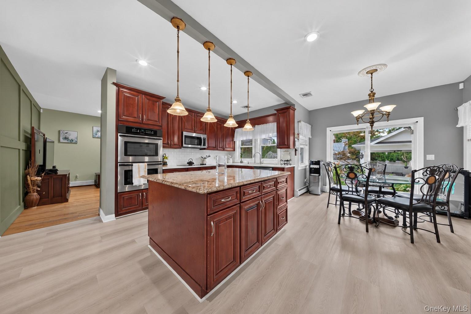 2021 Decatur Avenue – For Sale photo 8