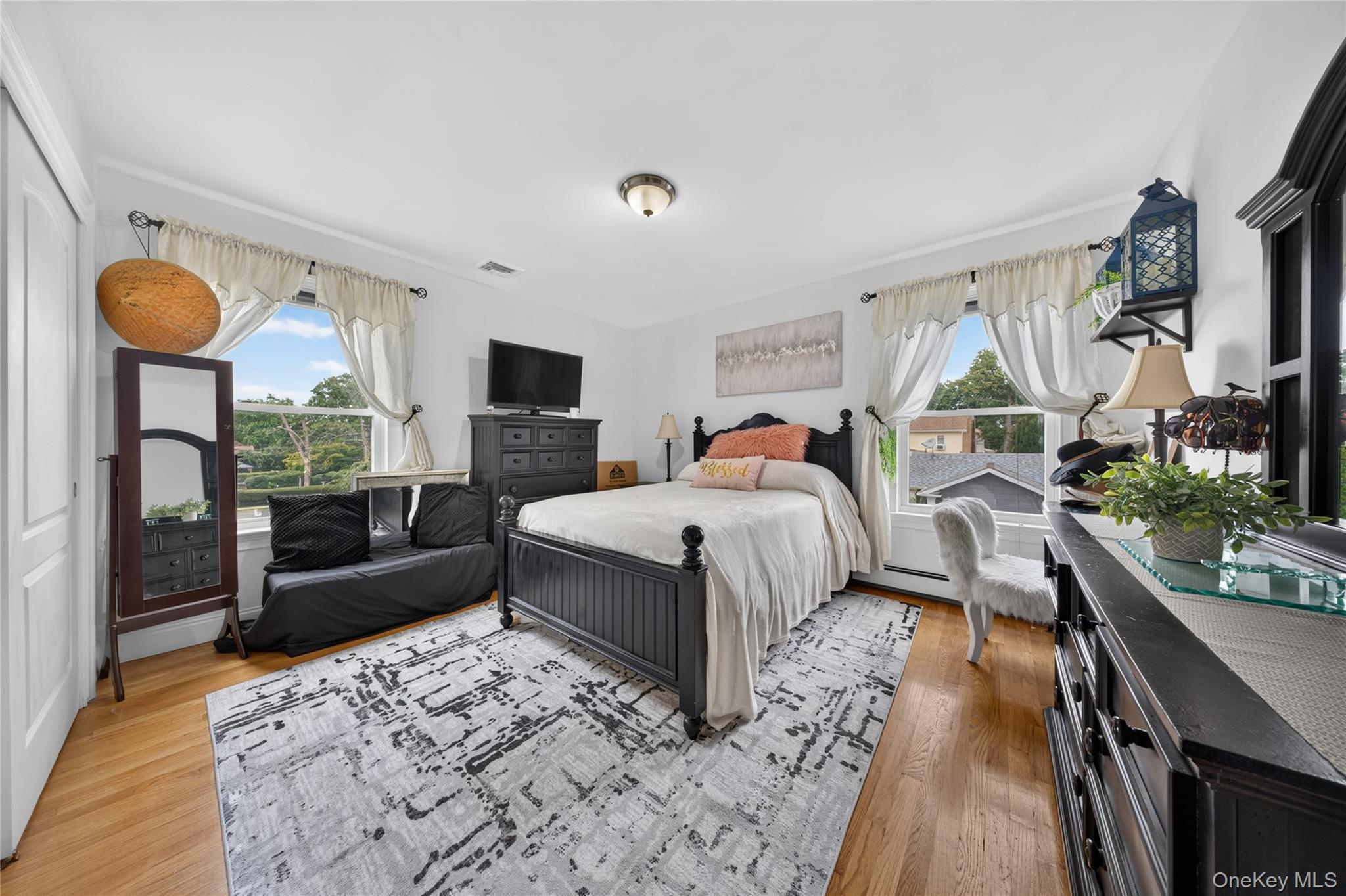 2021 Decatur Avenue – For Sale photo 28
