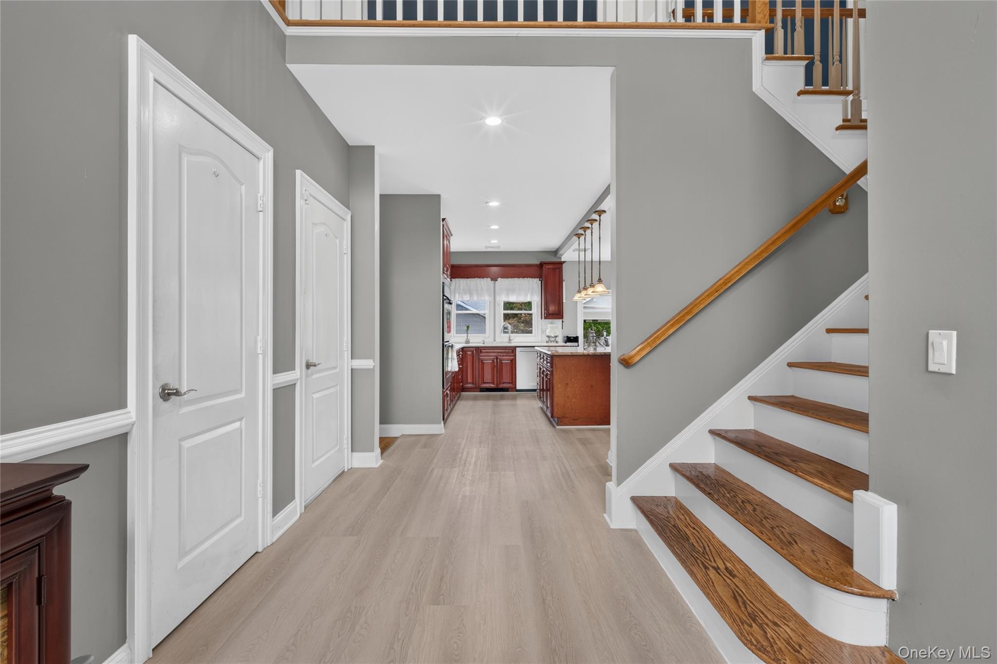 2021 Decatur Avenue – For Sale photo 18