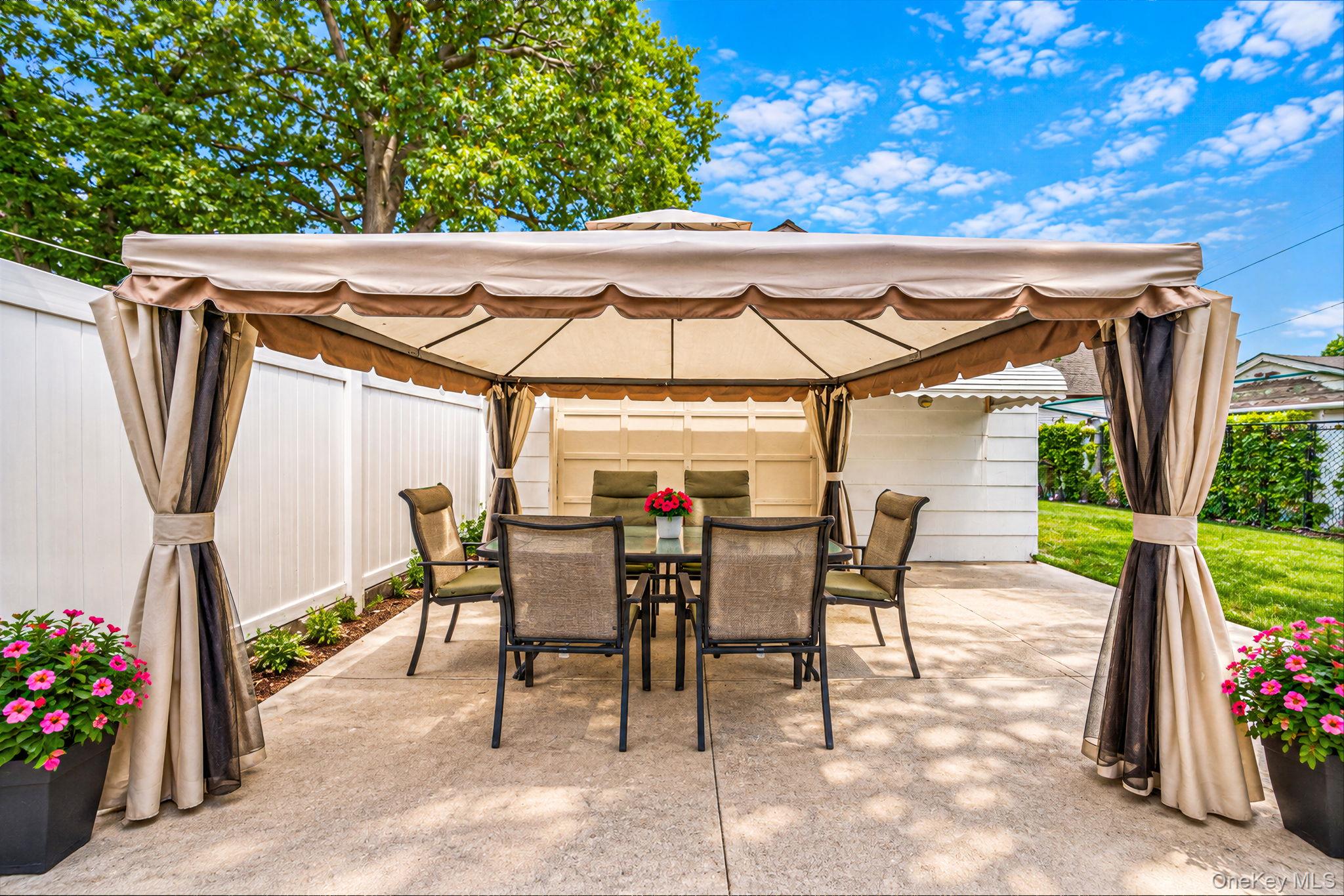 5 Park Place – For Sale photo 4