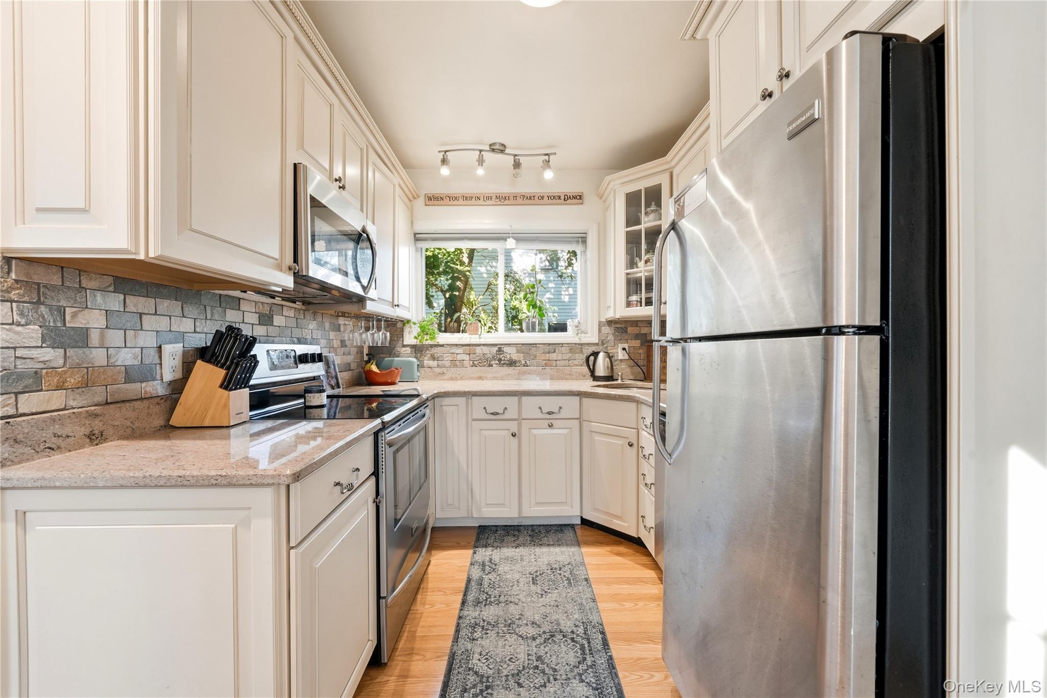 8 South Avenue – For Sale photo 8