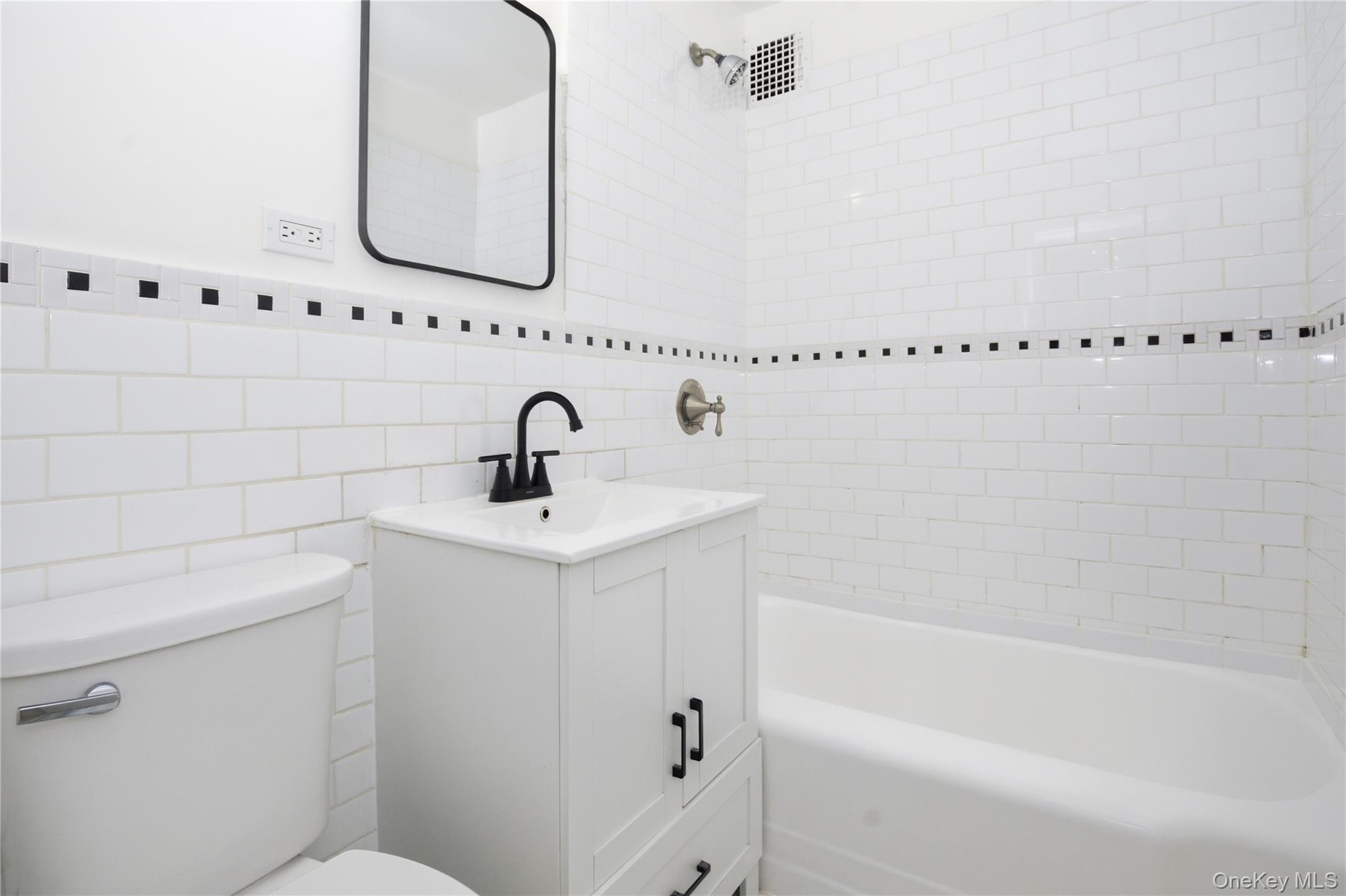 2385 Barker Avenue, Unit 6S photo 12