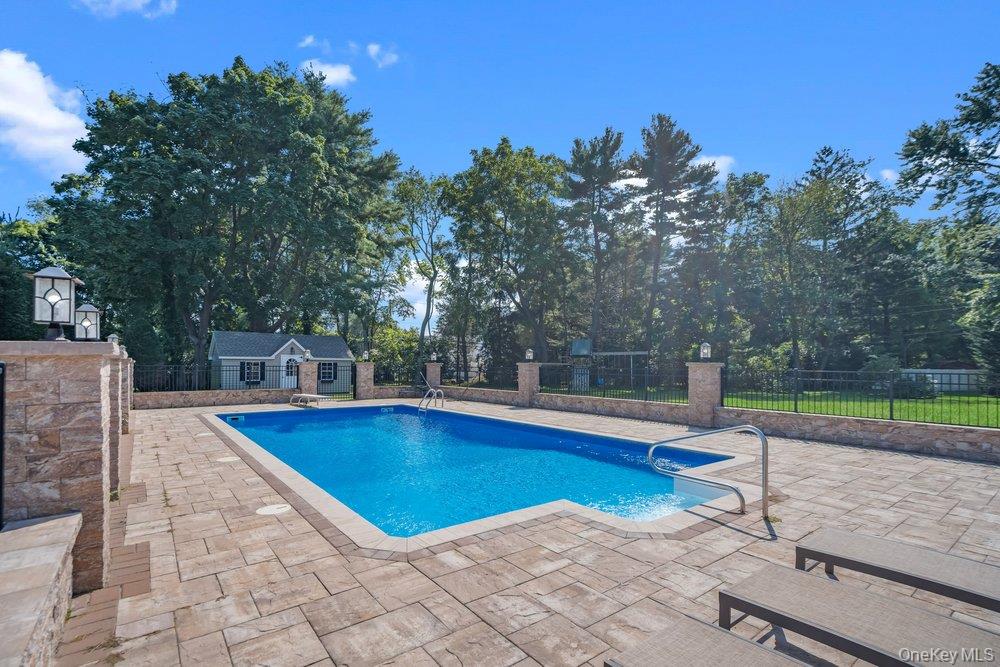 135 Hickman Street – For Sale photo 25