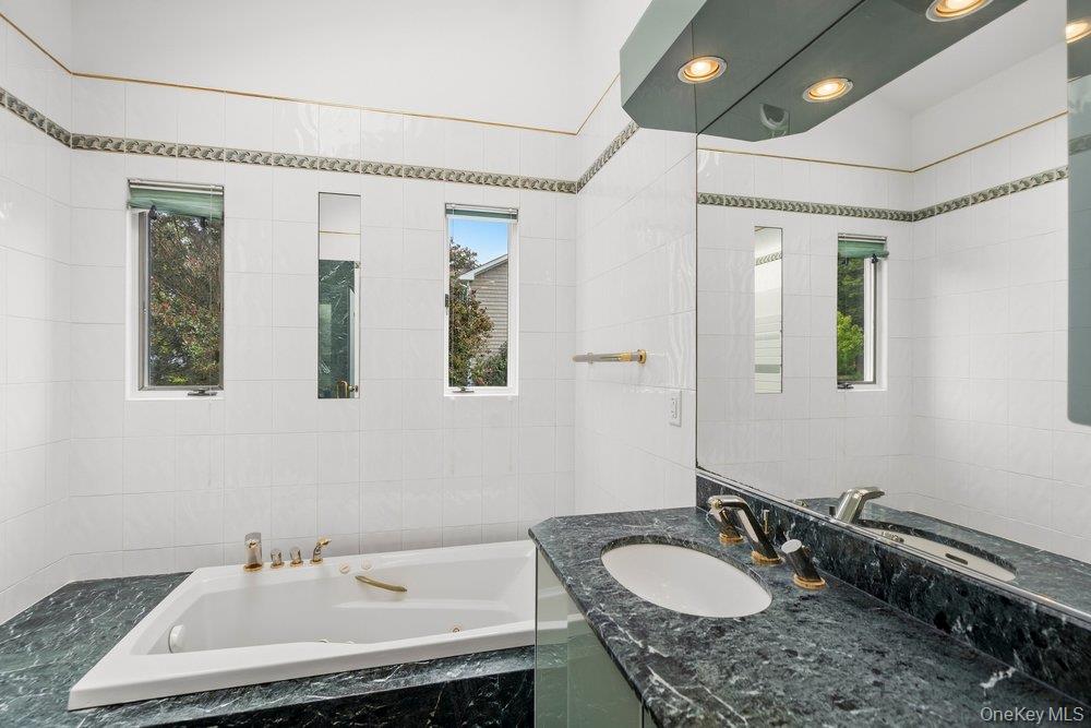 135 Hickman Street – For Sale photo 20