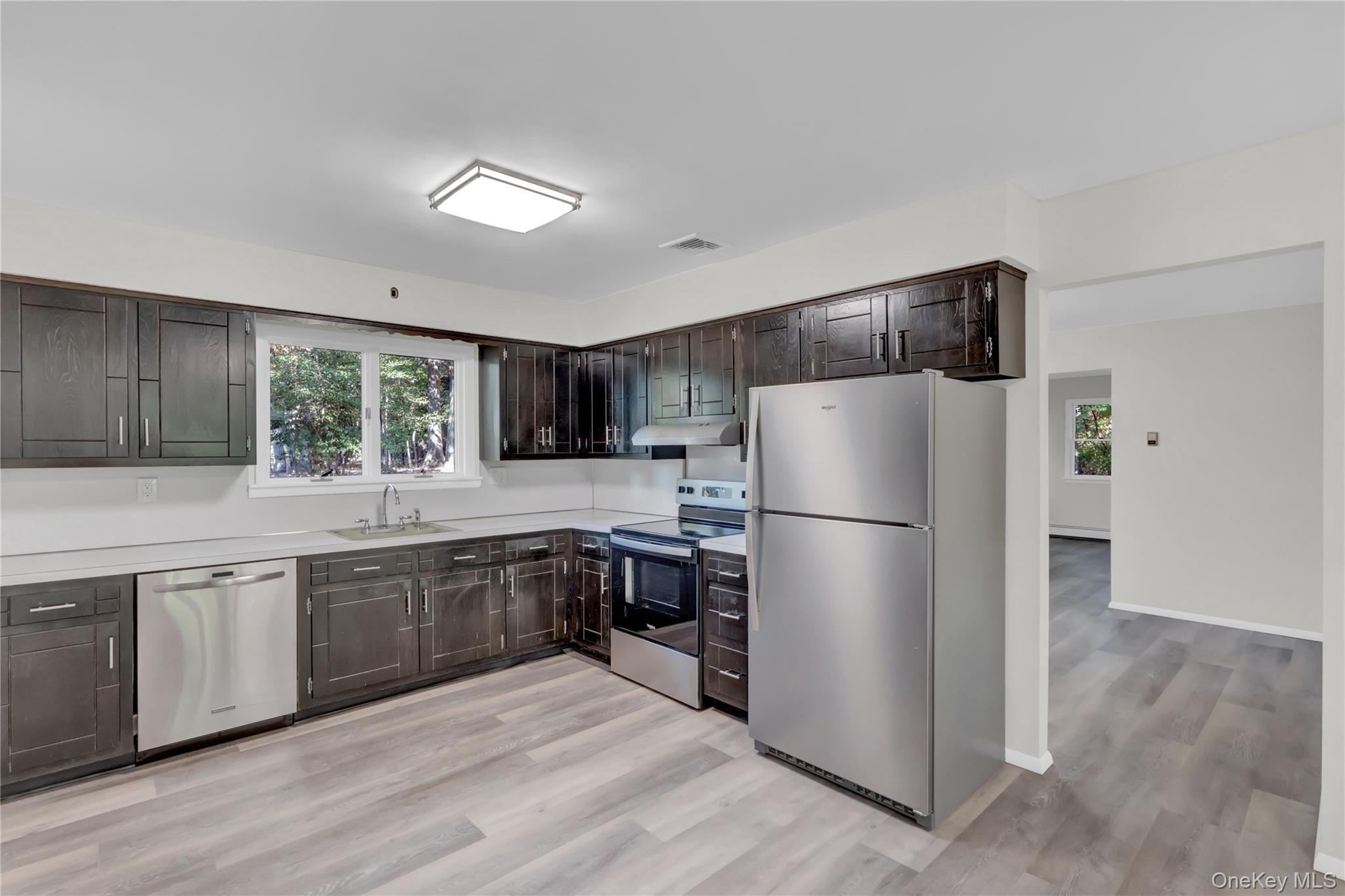 7 Canterbury Court – For Rent photo 21