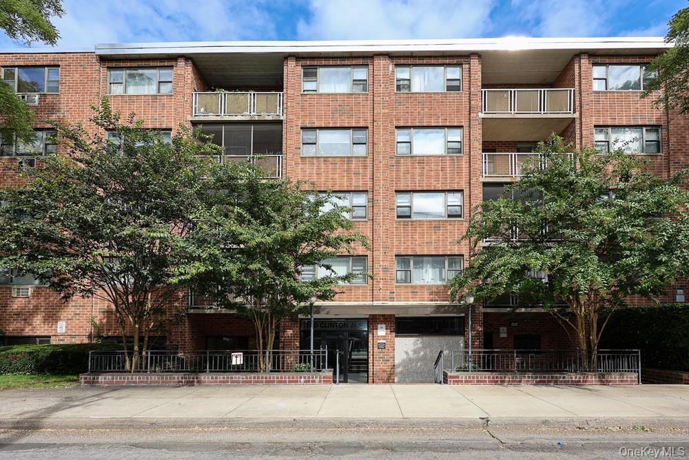 100 Clinton Avenue, Unit 2X photo 2