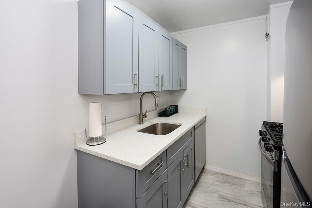 100 Clinton Avenue, Unit 2X photo 9