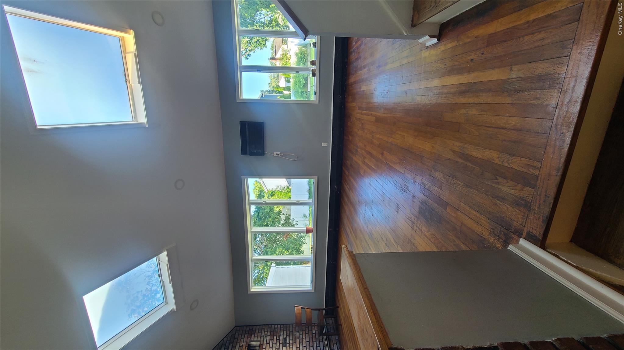 623 Nimrod Court – For Sale photo 2