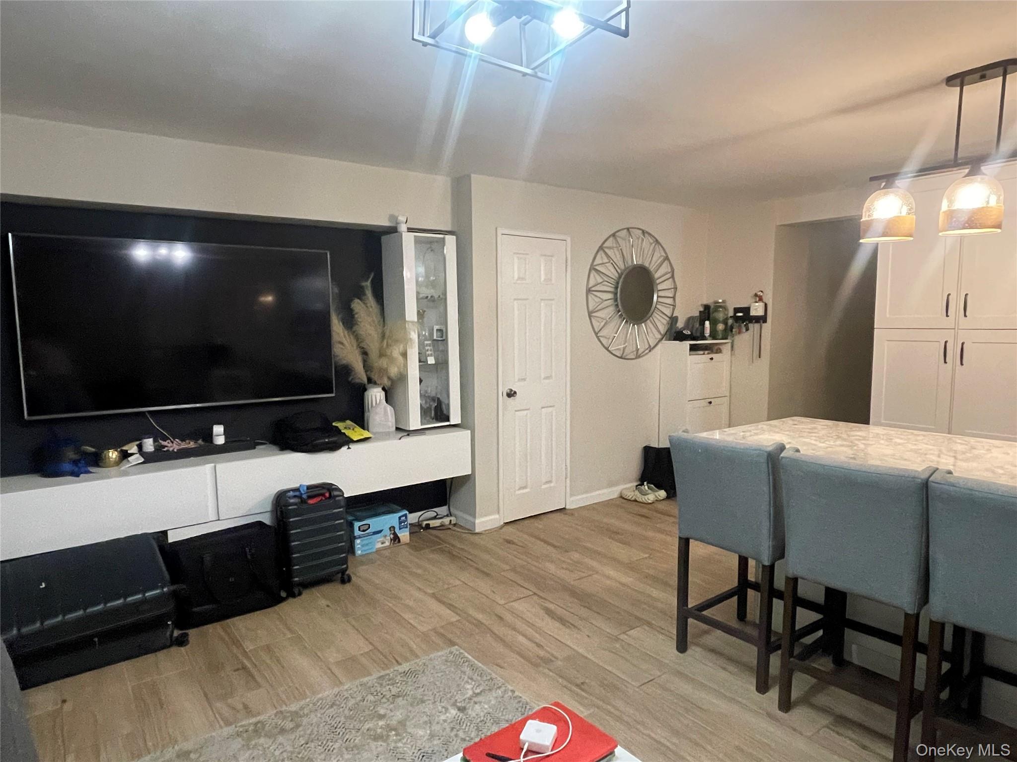 6215 53rd Avenue, Unit 1A photo 3