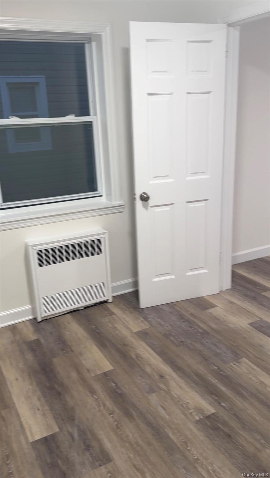 27-52 Curtis Street – For Rent photo 4
