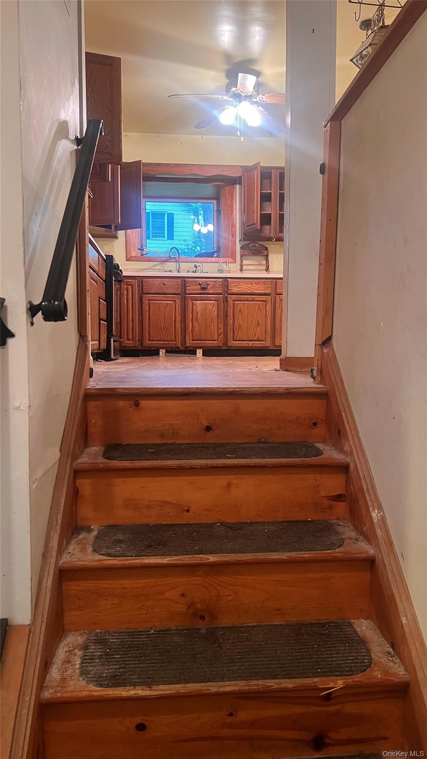 32 Hammerhead – For Sale photo 16