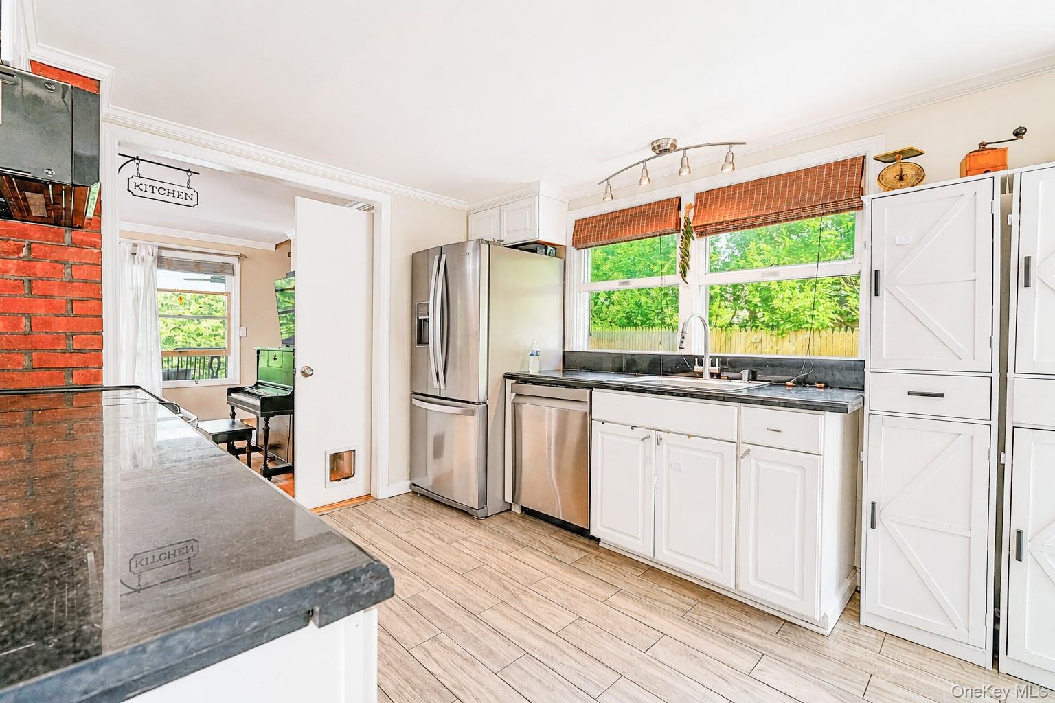 9 Jennings Avenue – For Sale photo 11