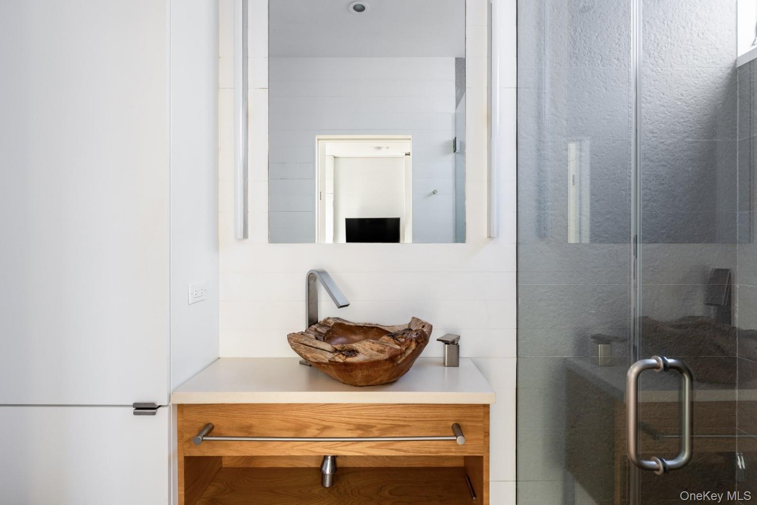 1 West Walk – For Sale photo 16