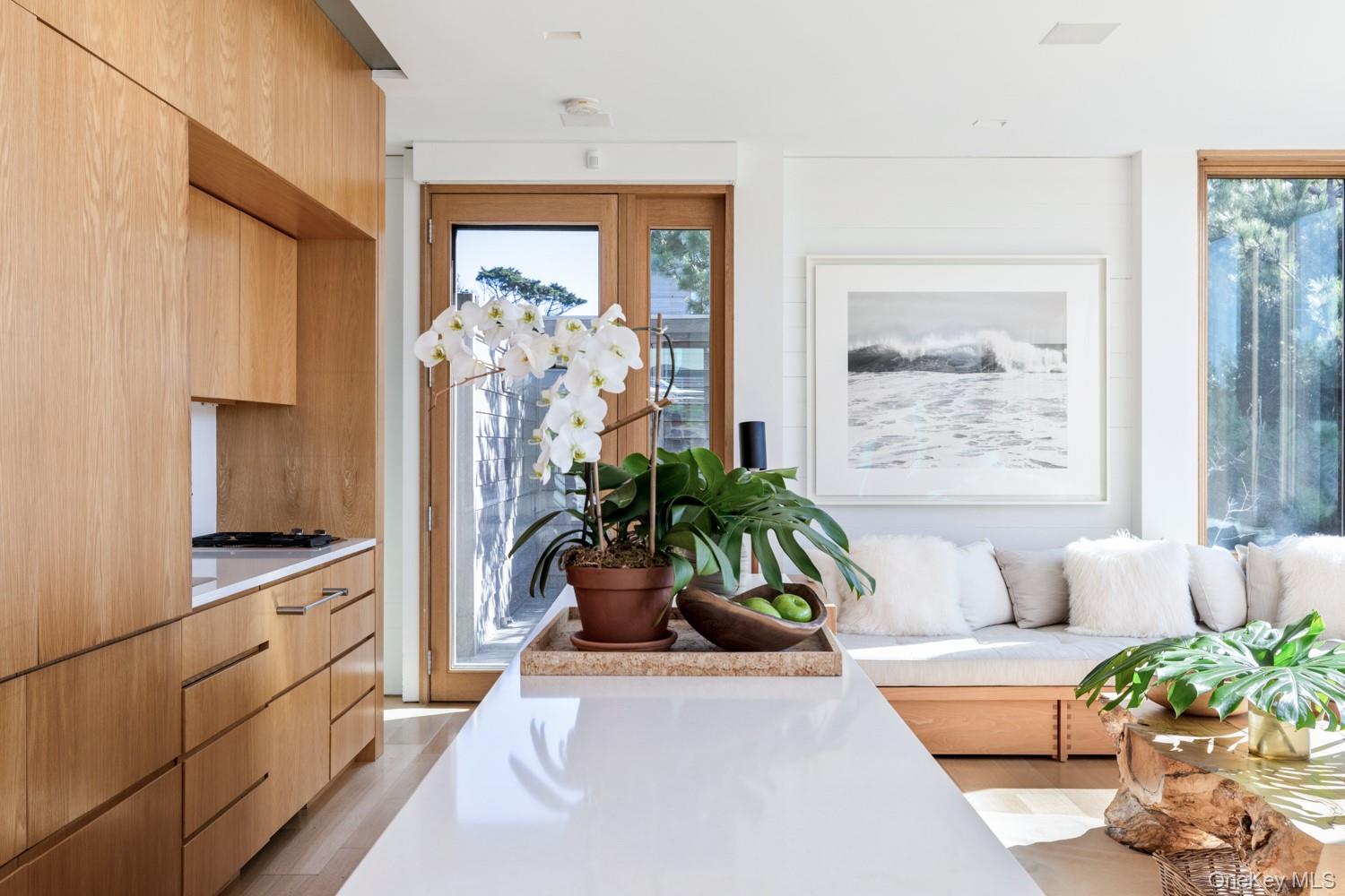 1 West Walk – For Sale photo 14
