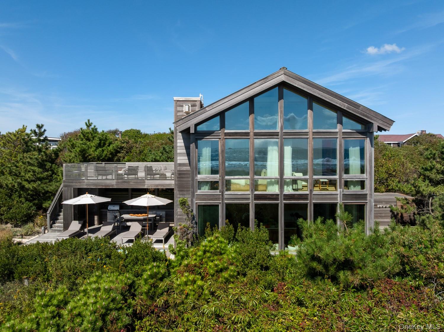 1 West Walk – For Sale