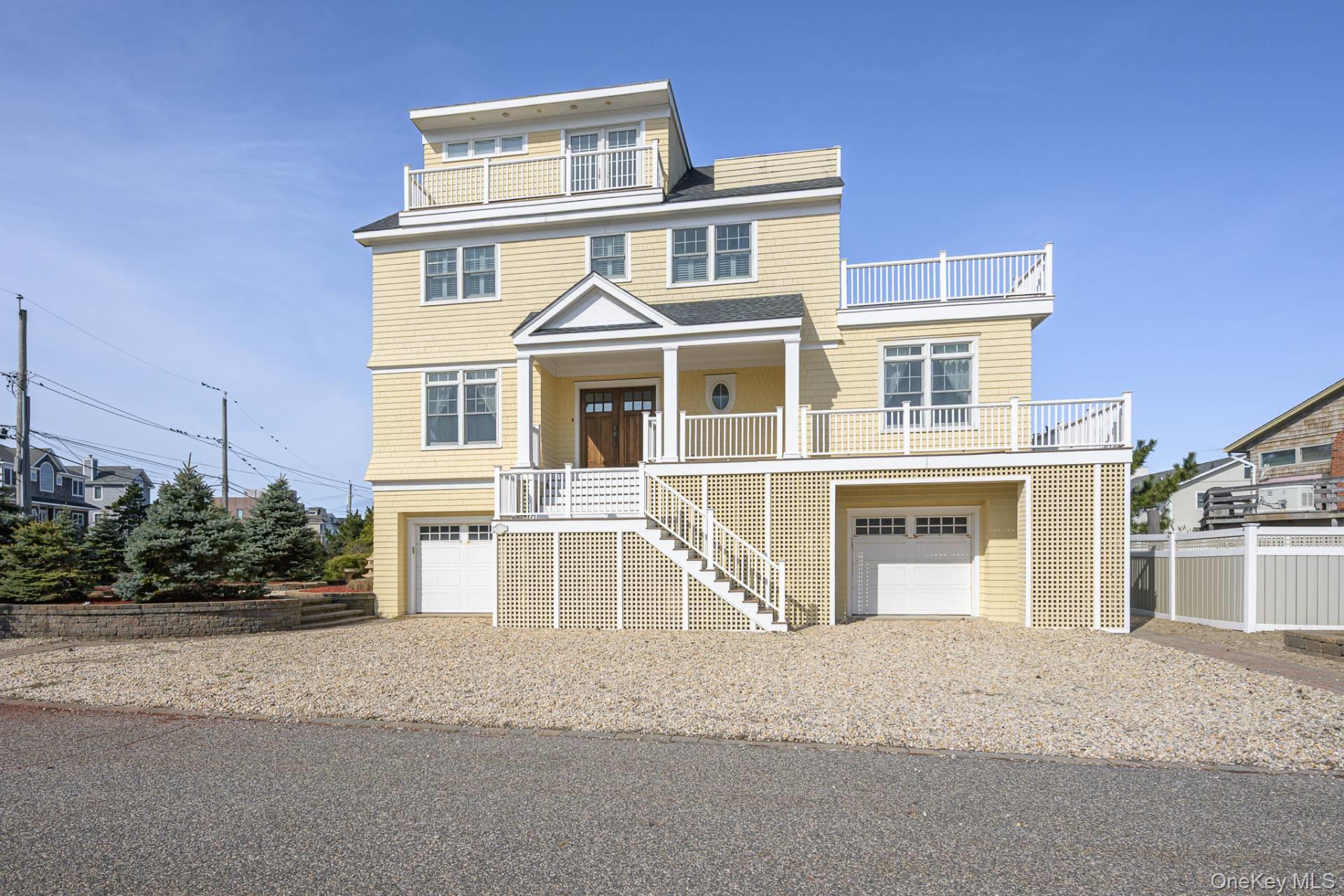 892 Dune Road – For Rent