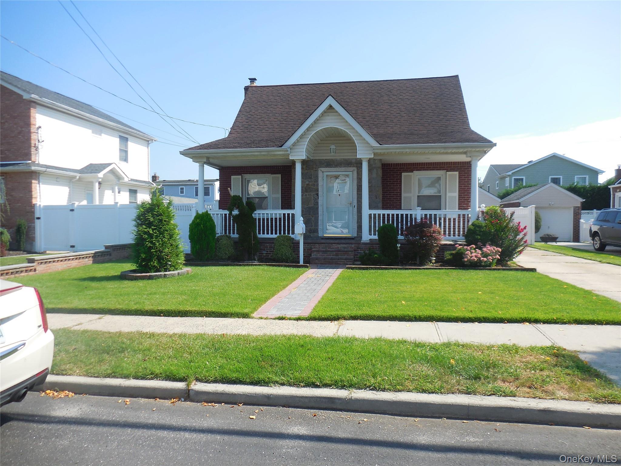 149 Rule Street – For Sale photo 3