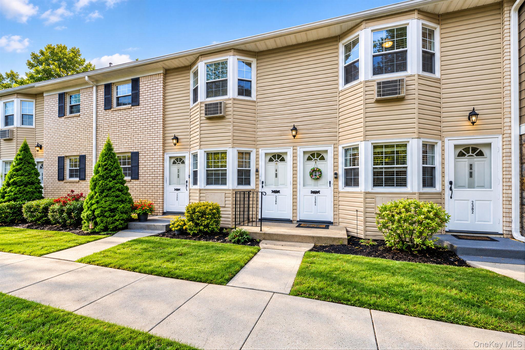 3221 Wilshire Lane, Unit 21E