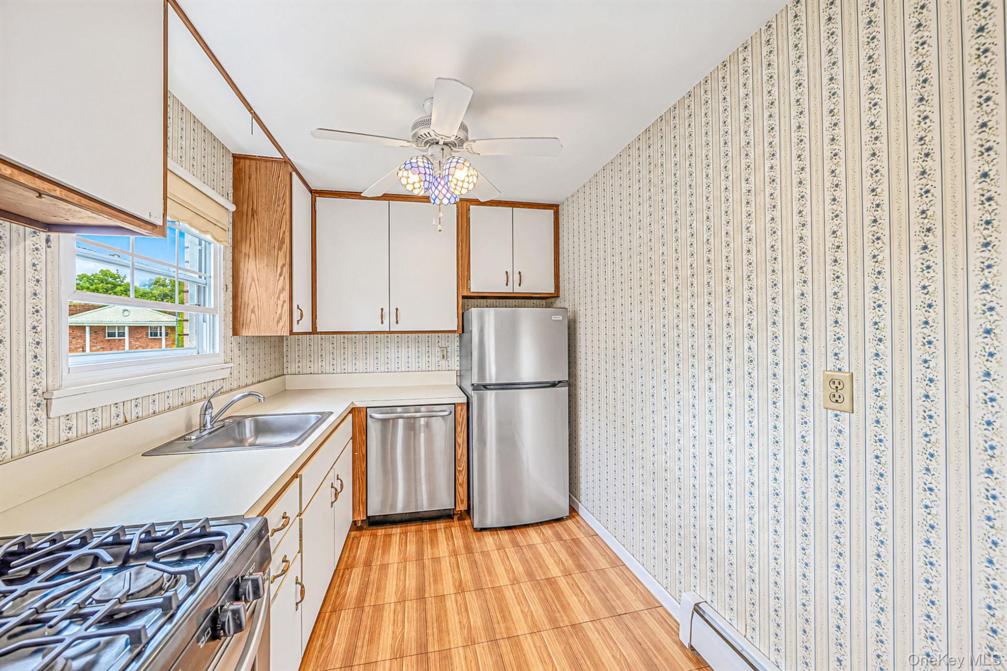 3221 Wilshire Lane, Unit 21E photo 9