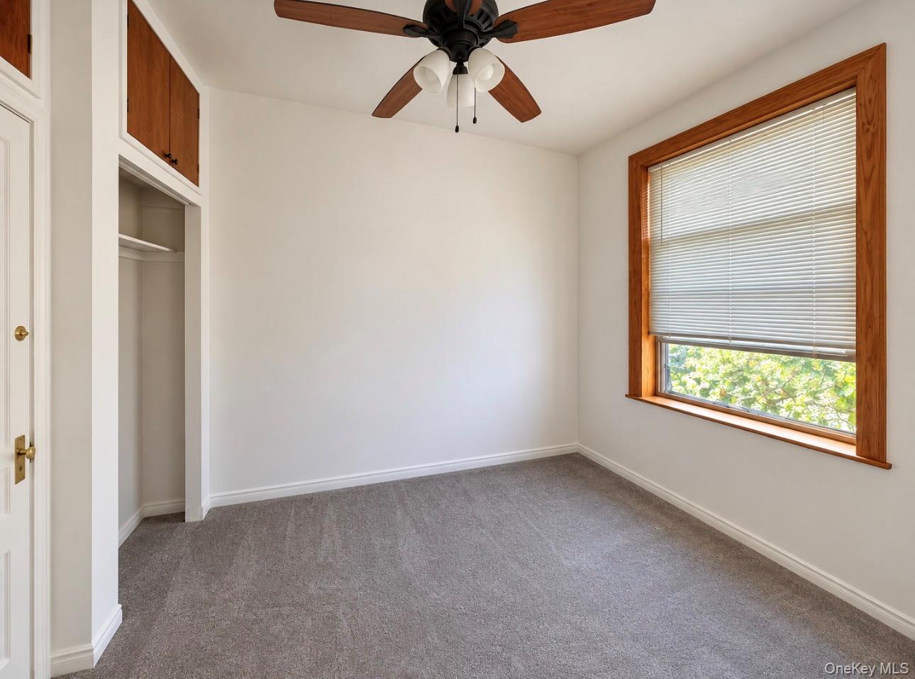 7104 67th Place – For Sale photo 3